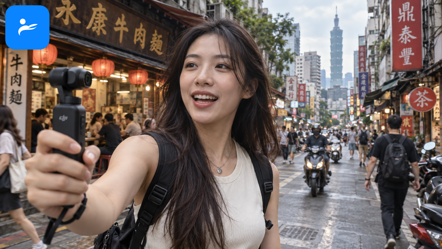 創作者手持 DJI Osmo Pocket 4 在台北街頭邊走邊錄 Vlog